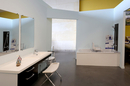 Comptoir médical à Clermont-l’Hérault vend du matériel médical . Ici une présentation avec baignoire adaptée ( ® SAAM-fabrice CHORT)