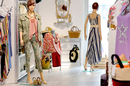 Viviane Collection Gignac vend des vêtements pour femmes au Centre Commercial Cosmo  (® SAAM fabrice CHORT)